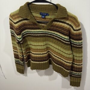 EUC- WOMANS J CREW WOOL CROP SWEATER